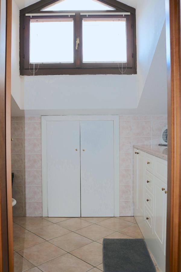Lovely Apartment Near Canal - Via Foscolo Corsico Exterior foto